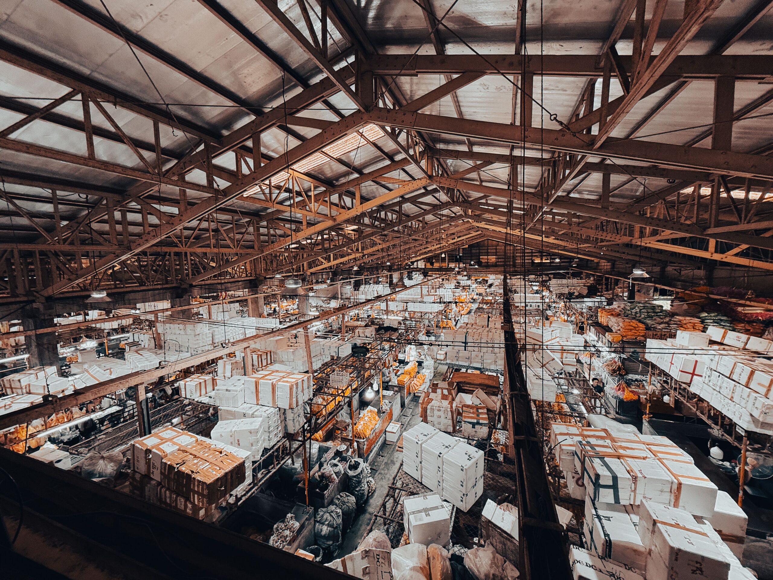 how to staff a warehouse in Chicago